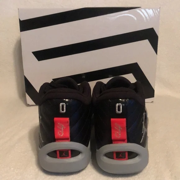 Jordan Tatum 1 Black/Silver. Size 10.5old Out Edition Jordan Tatum 1 Black/Silver. Size 10.5old Out Edition main image 2